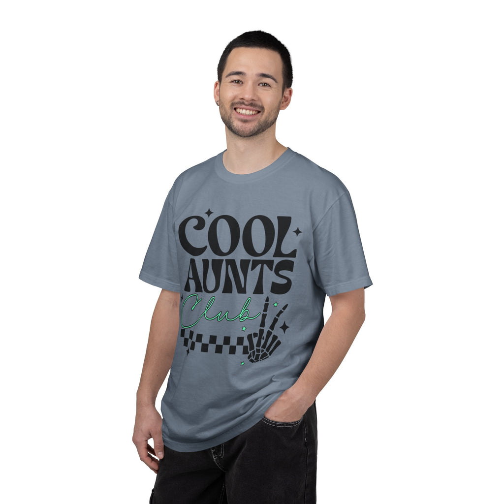 Cool Aunts Club T‑Shirt — Retro Script & Skeleton Hand Design